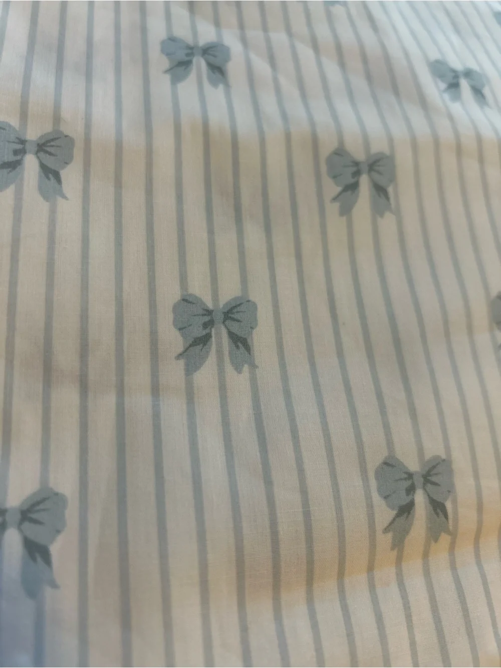 NEW Pottery Barn Bella Bow Stripe Organic Cotton Sheet Set size twin.
